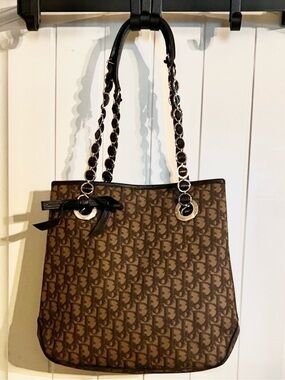 LIKE NEW💗CHRISTIAN DIOR TOTE💗💗💗